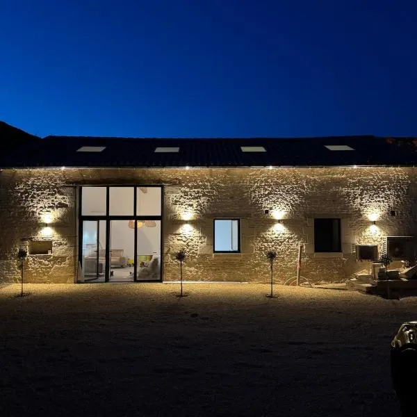 Il Clovio - Discreet luxury, close to Futuroscope, hotel v destinaci Jaunay-Clan