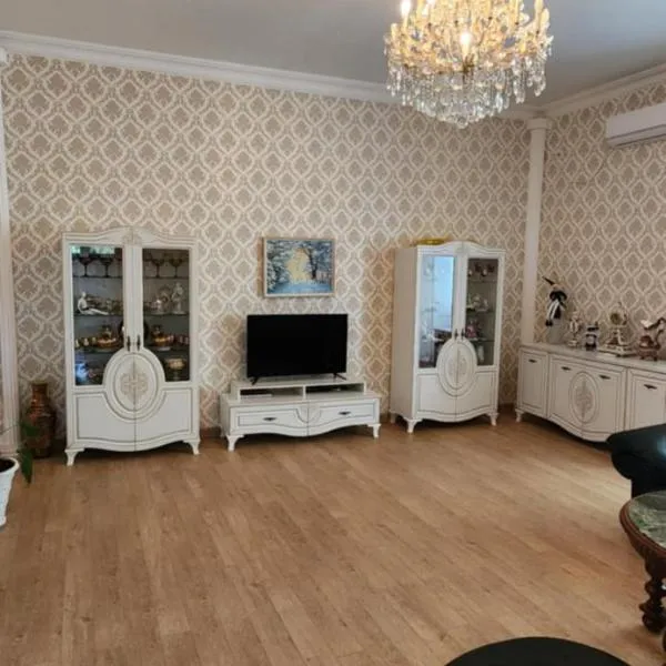 Gust house, ξενοδοχείο στο Κουτάισι