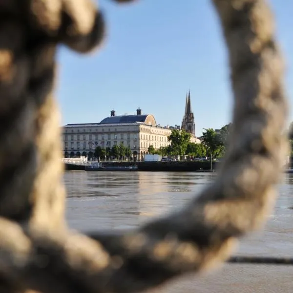 Péniche UHARTEA chambre d'hôtes "Baionako Gambara", Hotel in Bayonne