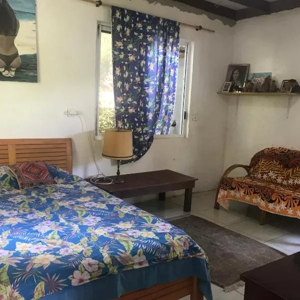 Chez Nina CH, hotel v destinaci Taputapuapea