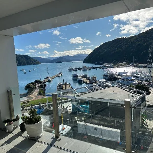 Oxleys 404 one bedroom with sea views, hotel in Picton