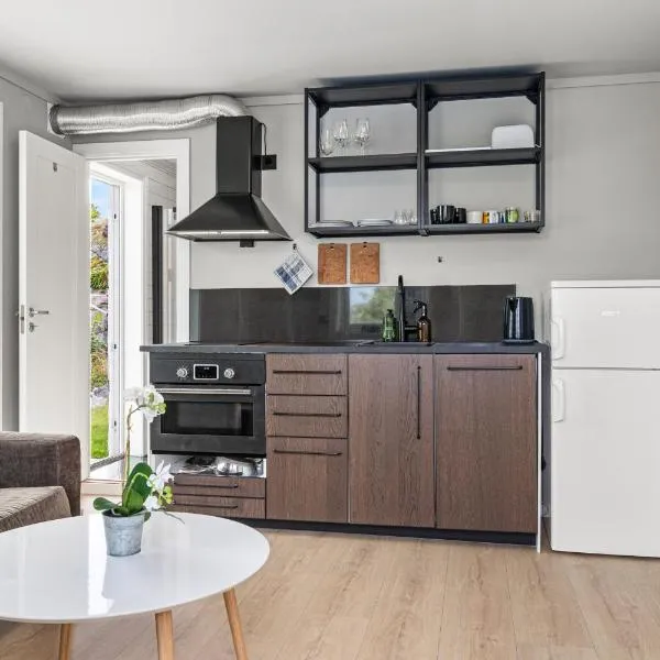 Sandefjord 1 bedroom kitchen and bathroom - Non smoking, hotel sa Sandefjord