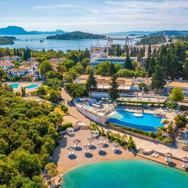 Aminess Vival Port9 Resort，位于科尔丘拉的酒店