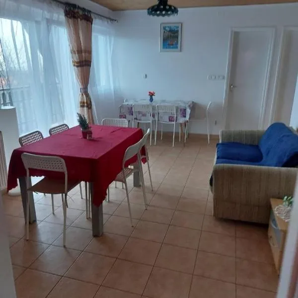 Balatoni nyaraló Badacsony, hotel in Badacsonytomaj