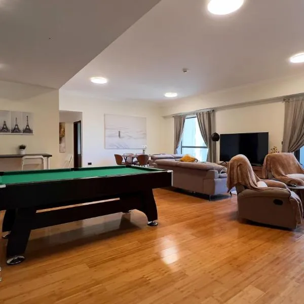 Prestige holiday home Bed space, hotel in Dubai