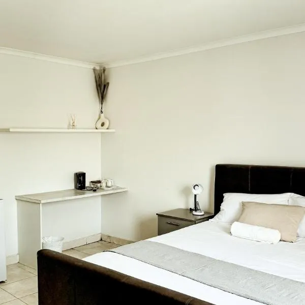Bay Nomad Self-Catering Guesthouse, khách sạn ở Walvis Bay