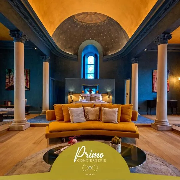 La Chapelle, Les Suites du Palais, l'unique 5 étoiles de Nevers, Suite d'Exception, by PRIMO C0NCIERGERIE, hotel v destinaci Nevers