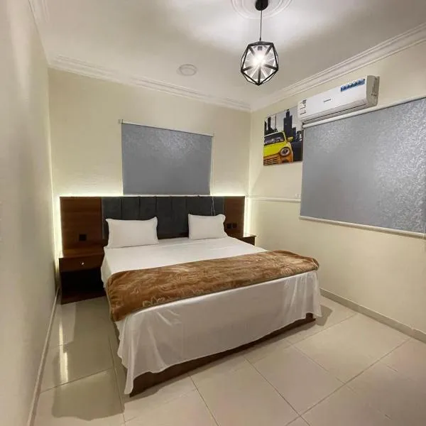 شرفات الواحة, hotel v destinaci Khamis Mushayt