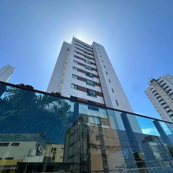 Boa Viagem Beach Design - Flat 1 quarto próximo ao Aeroporto por Yolo: Recife şehrinde bir otel