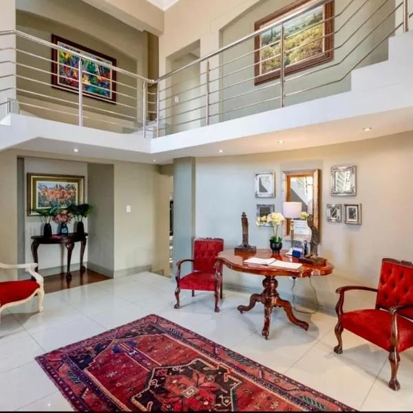 Alabaster Luxe Villa, hotel in Langebaan