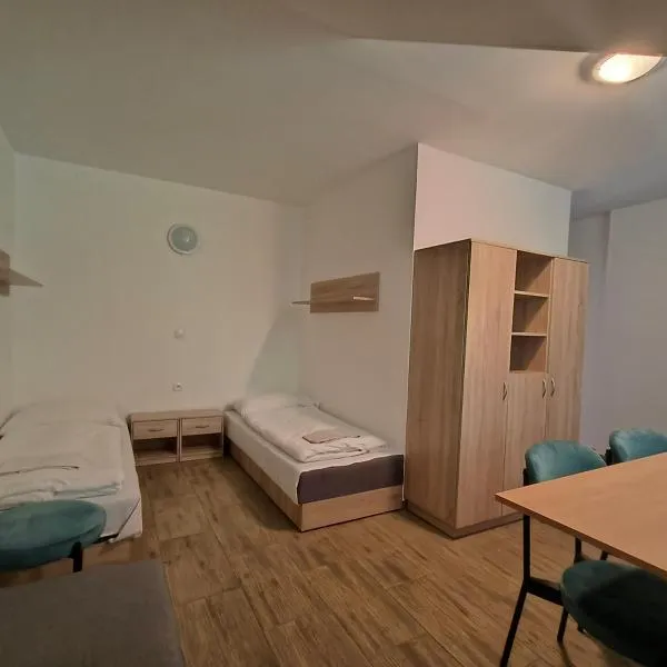 Rekreačné zariadenie Javorinka, Hotel in Stará Turá