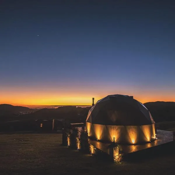 Refúgio nas Nuvens, Domo Omega Luxuoso com Fogo de Chão e Hidro Panorâmica, Hotel in Rancho Queimado