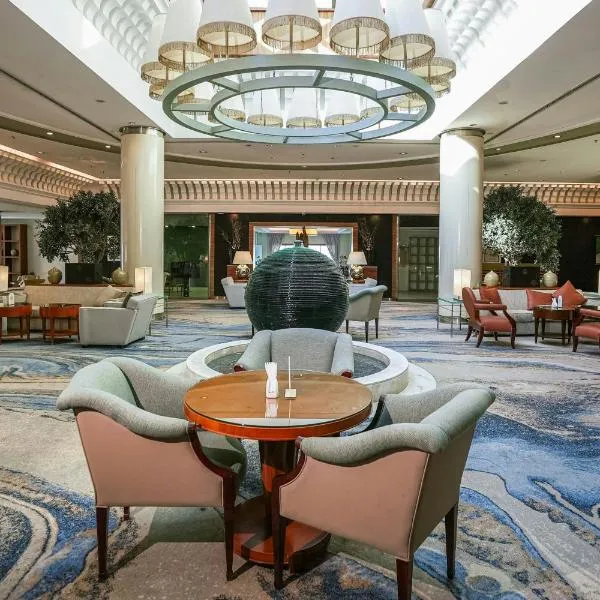 فندق ومركز مؤتمرات شيراتون الدمام، فندق في الدمام