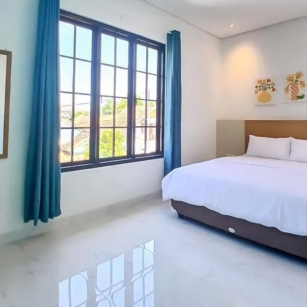 Happy Living Syariah near Stasiun Klaten Mitra RedDoorz, hotel v destinaci Klaten