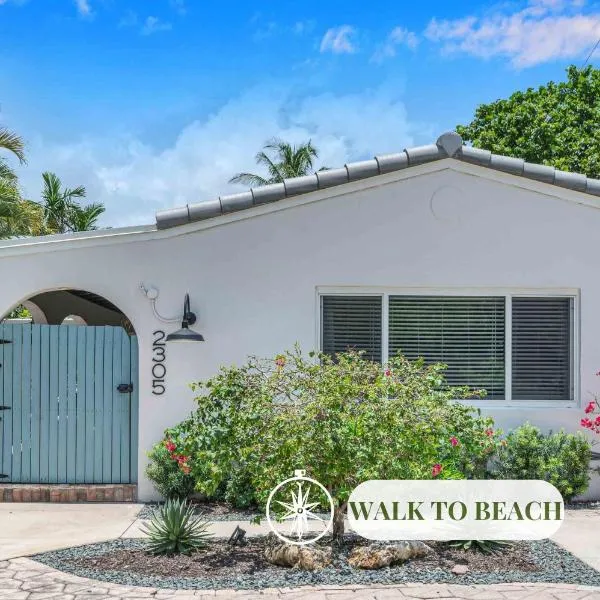 Surf KeySteps from Beach Beautiful Courtyard Hot Tub H0MES, hotel i Fort Lauderdale