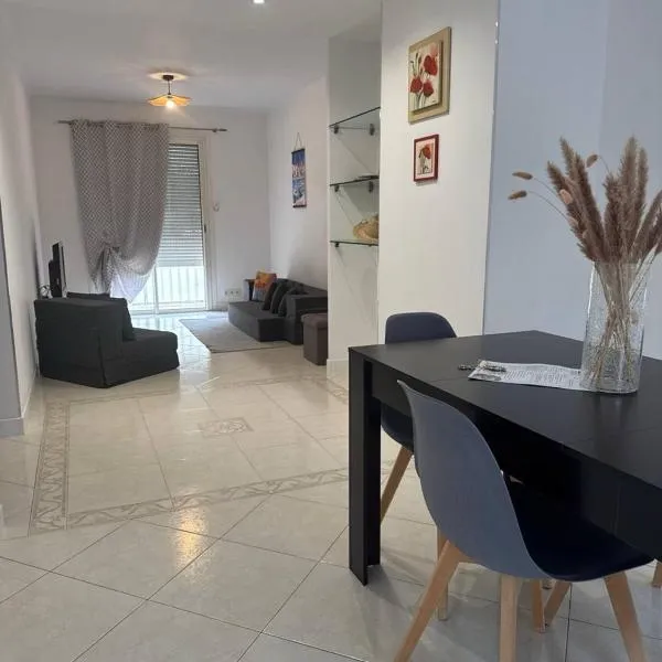 La Dolce Vita da Elena - Appartement lumineux à Saint-Raphaël, hotel v destinaci Saint-Raphaël