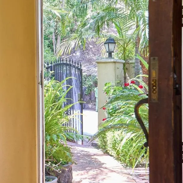 Beverly Hills Luxury Homestay, hotel u Los Angelesu