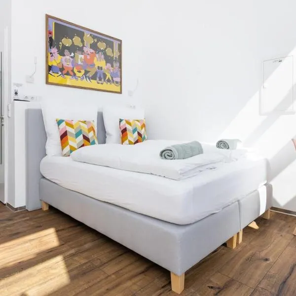 Great 1-room apartment with free underground parking, khách sạn ở Berlin