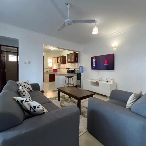 Ary Homestay Nyali - Next to Nyali Center, hotel in Mombasa