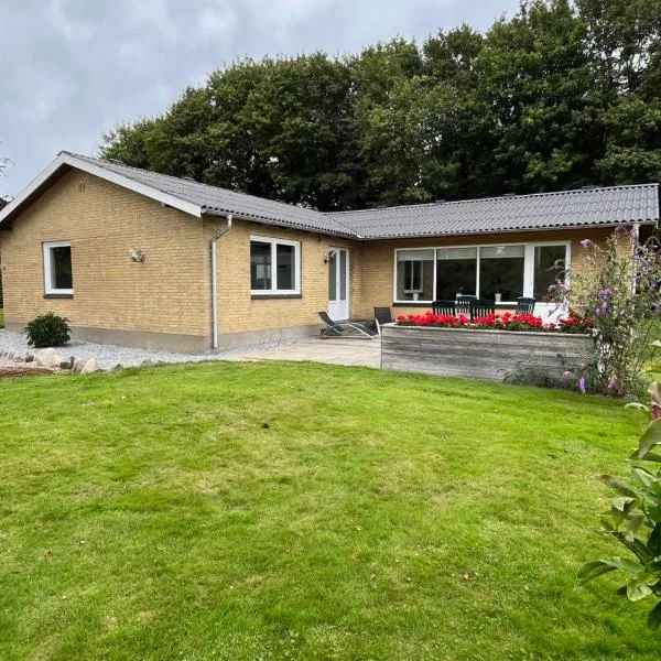 Jyske ås, hôtel à Dybvad