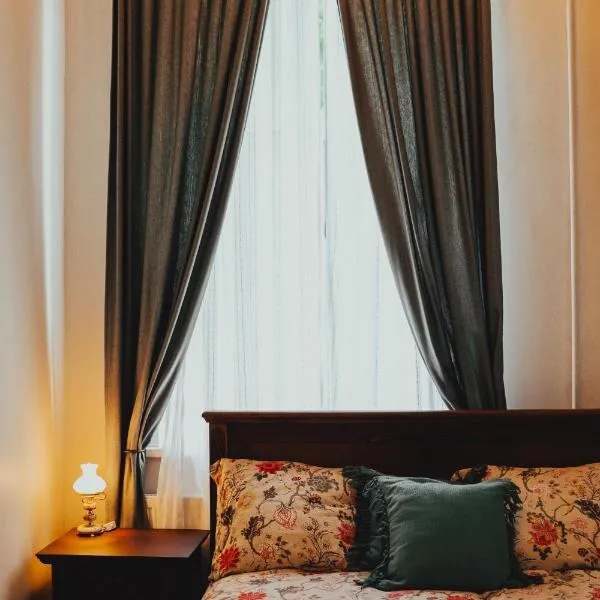 Bērzgala Viesu Nams, hotel en Stradi