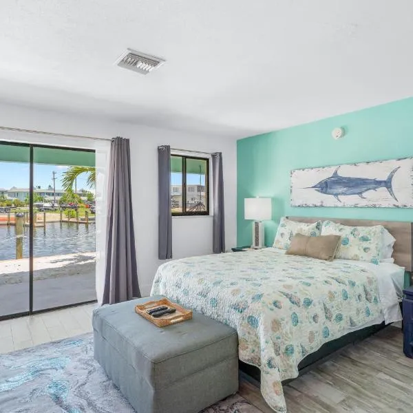 Off the Charts Inn, hotel in Saint James City