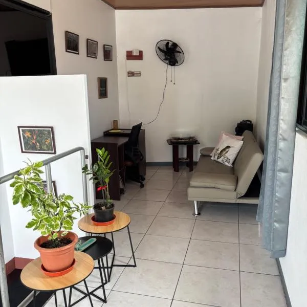Depa Koral, hotel in Puerto Limón
