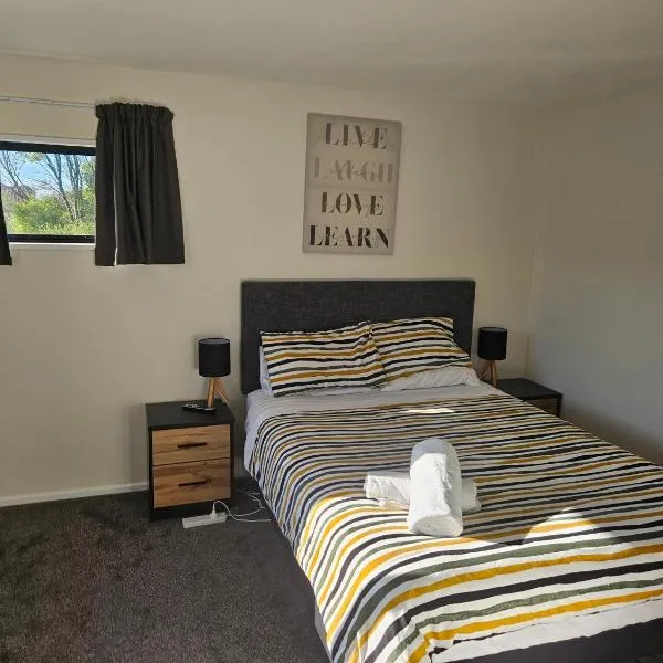 Room by the golf course with ensuite an Spa, ξενοδοχείο σε Christchurch