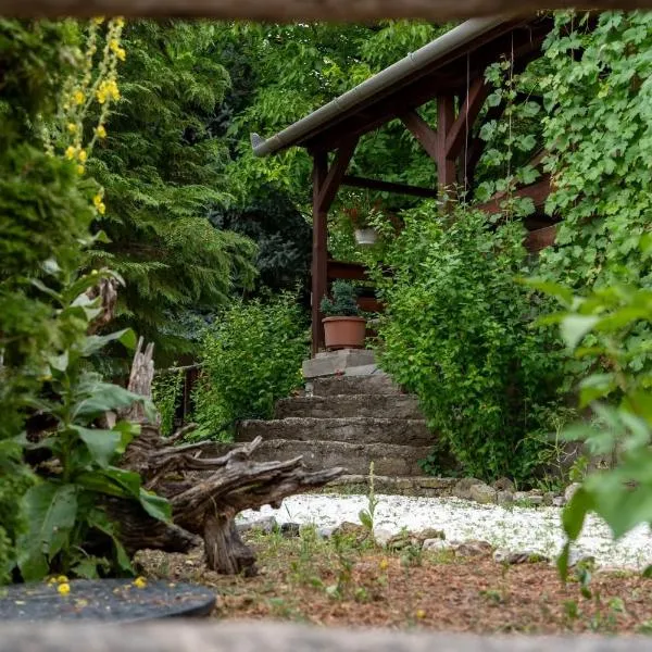 Márai vendégház, hotel v destinaci Kács