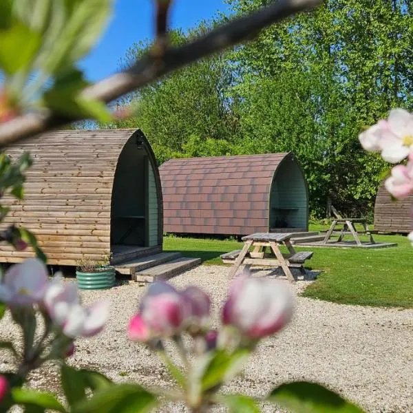 Camping Pod on Quiet Adults Only, Dog Friendly Campsite, hotel di Pocklington