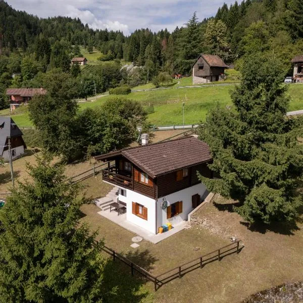 Chalet Alla Fonte - Wi-Fi, Netflix, Barbecue, Parking Space, a 3 minuti dallo Zoncolan、ラヴァスクレットのホテル