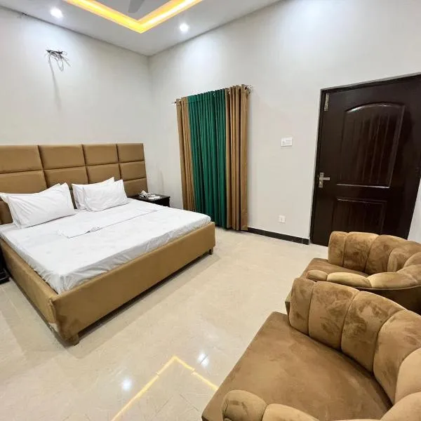 Rising Frank in Guest house, hotel in Islamabad