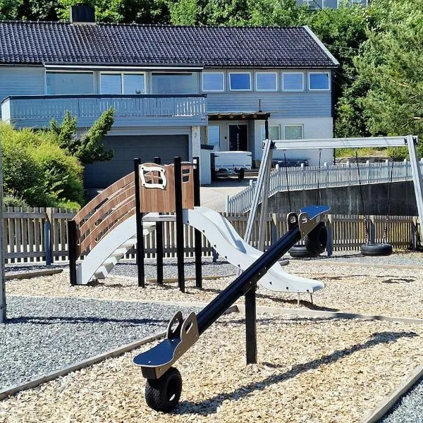 Comfortable Apartment Sleeps 3 Near Kristiansand City Center, Hotel in Kristiansand