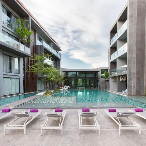 Maya Phuket Airport Hotel-Naiyang Beach, hotel v destinácii Nai Yang Beach