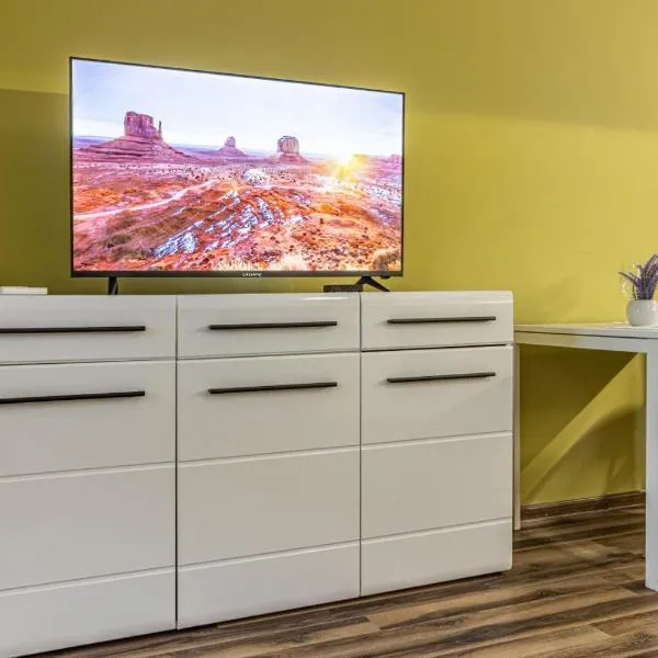 20th Residence One Bedroom Apartment - Private Parking Included, hotel in Sofia