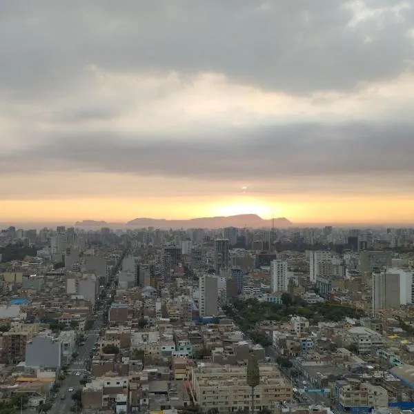 Panoramic view apartment, hotel a Lima