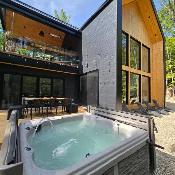 Armoni Ski & Spa, ξενοδοχείο σε Cantley