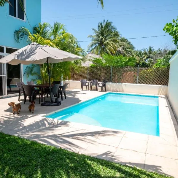 Casa en condominio monterrico, hotel in Iztapa