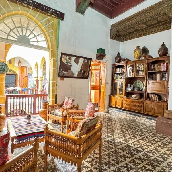 Historical Riad - Maison Habiba, hotel in Safi