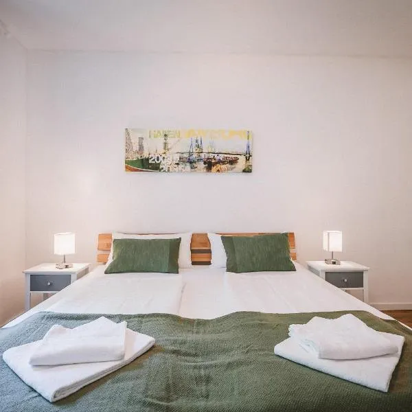 Sadebo Ferienwohnung Hamburg - Ruhig & Geräumig für 6 Gäste โรงแรมในฮัมบูร์ก