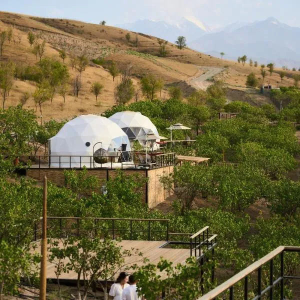 EcoHouse Glamping by ART HOTEL, hótel í Bishkek