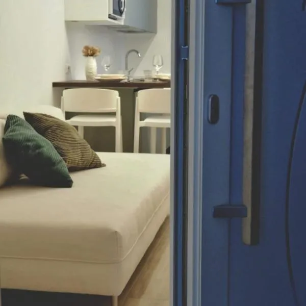 NORA Apartment 1, ξενοδοχείο σε Civitanova Marche