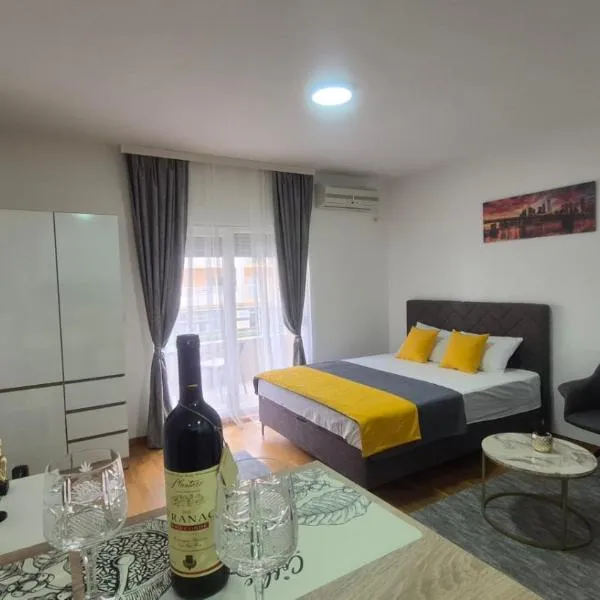 Premium City Kvart Apartment, hotel in Podgorica