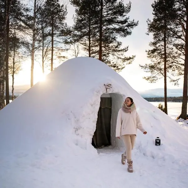 Lucky Ranch Snow Igloos, hotel in Pyhätunturi