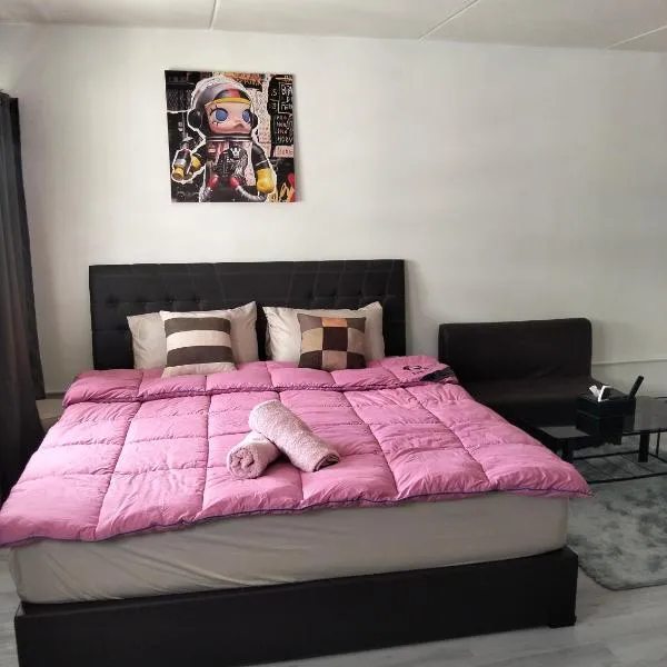อิมแพ็ค popular condo c5 แม่ตังค์, hôtel à Ban Bang Phang