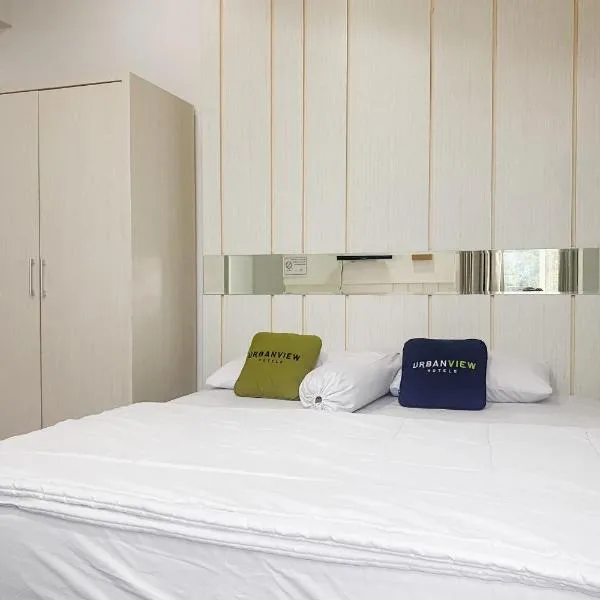 Urbanview Hotel Hakobox Syariah Lampung by RedDoorz, hotel v destinaci Bandar Lampung