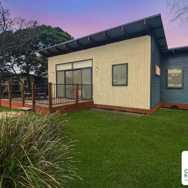 Correa Retreat - Phillip Island Resort, Hotel in Cowes