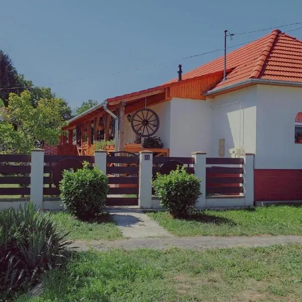 Manipura، فندق في Muraszemenye