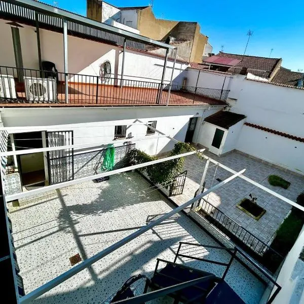 "Casa Grande"de Como En Casa, hotel in Don Benito