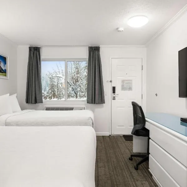 SureStay Hotel by Best Western Rossland Red Mountain، فندق في روسلاند